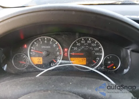 2011 Nissan Pathfinder Silver z USA, uszkodzony, nr VIN 5N1AR1NB9BC604606